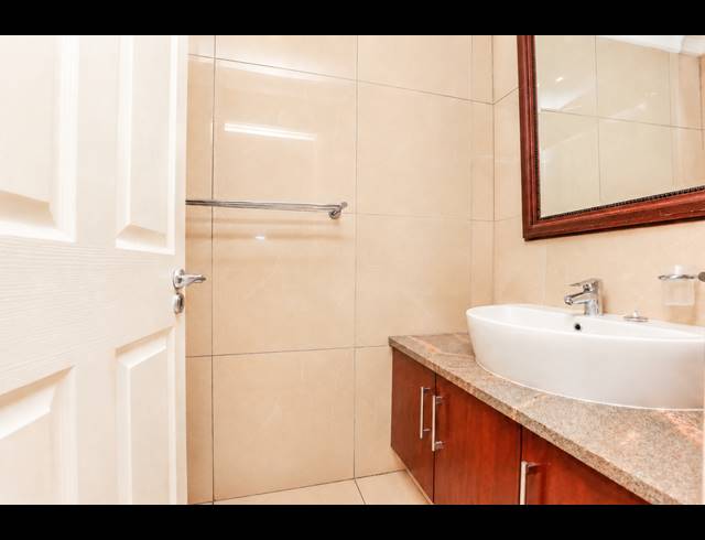 2 BEDROOM APARTMENT FOR SALE IN POINT WATERFRONT